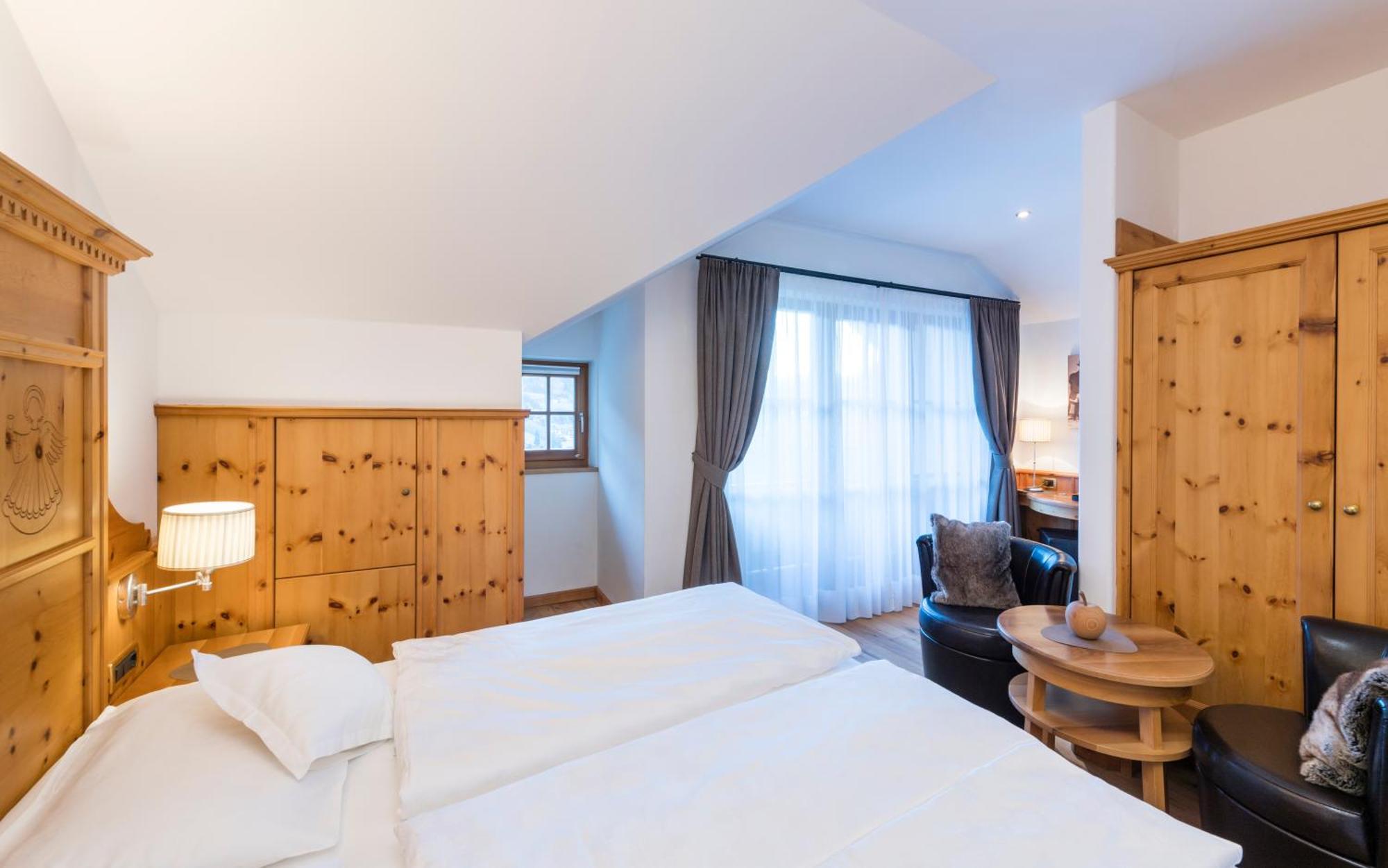 Hotel Angelo Engel โอติเซ ภายนอก รูปภาพ